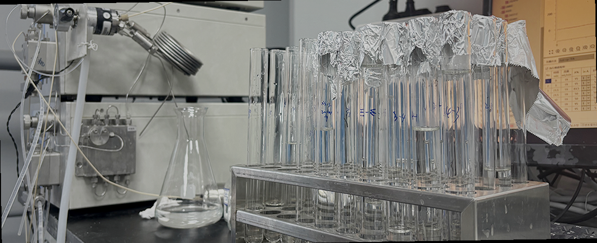 Purification and sampling bench